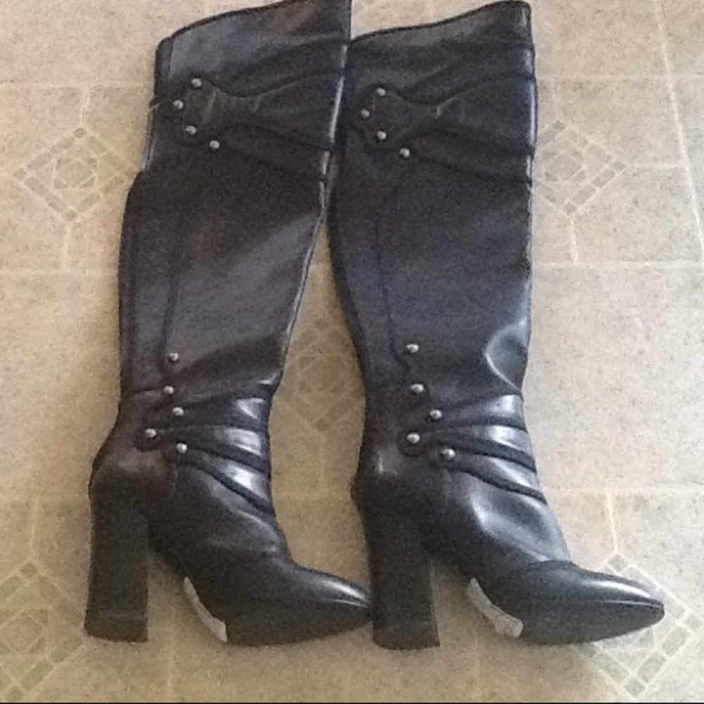 Dolce & Gabbana Thigh Hi gladiator Boots NWT 😍😍 - Picture 4 of 16